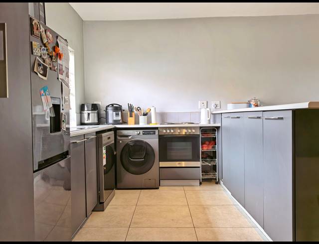 3 BEDROOM APARTMENT FOR SALE IN LINDEN